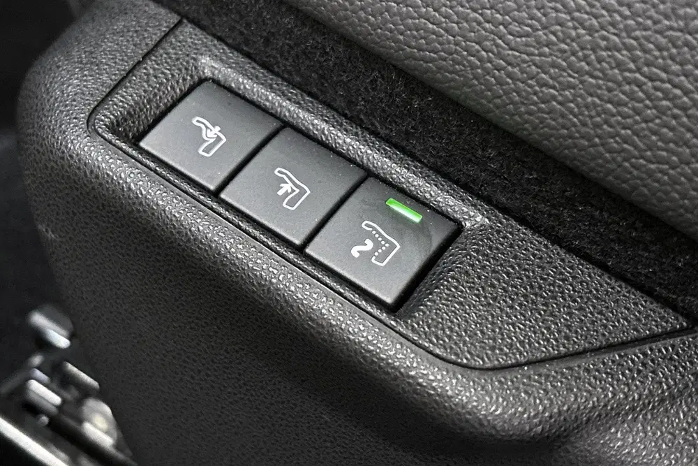 Jeep Avenger Altitude 54 kWh Panoramadak Leder Massage uit 2026, foto 19