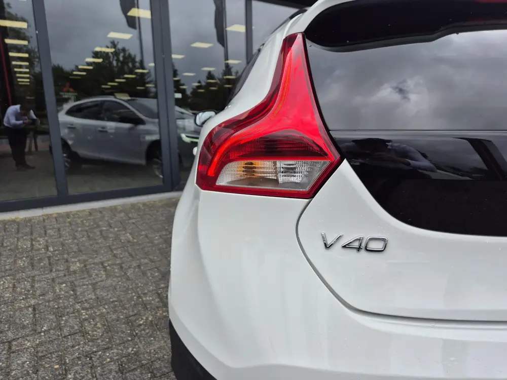 Volvo V40 Cross Country 1.5 T3 Polar+ Luxury uit 2019, foto 16