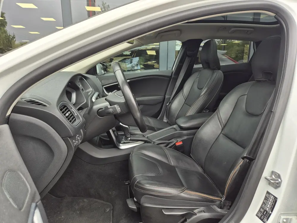 Volvo V40 Cross Country 1.5 T3 Polar+ Luxury uit 2019, foto 7