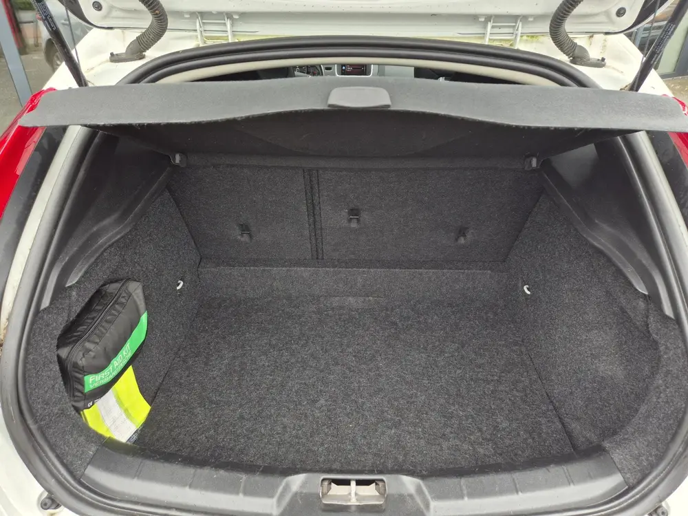 Volvo V40 Cross Country 1.5 T3 Polar+ Luxury uit 2019, foto 9