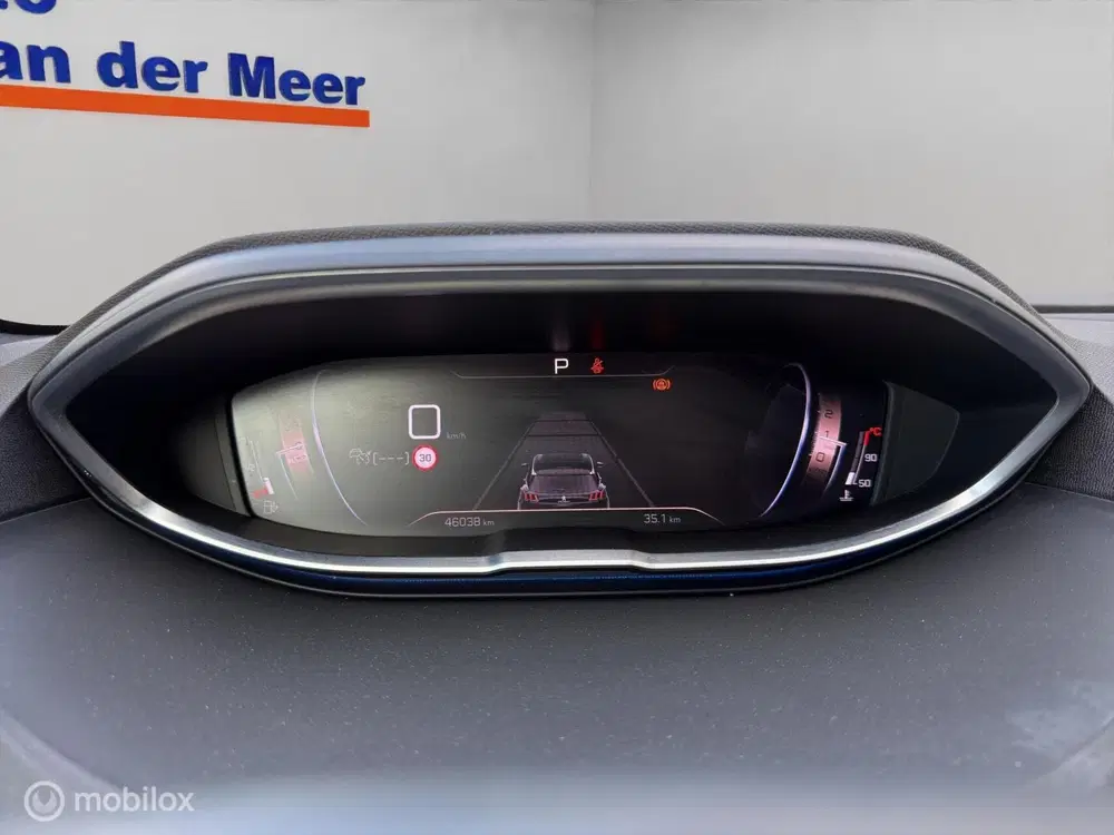 Peugeot 5008 1.2 GT uit 2023, foto 12