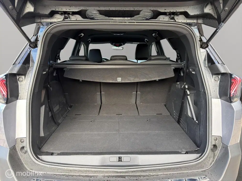 Peugeot 5008 1.2 GT uit 2023, foto 19