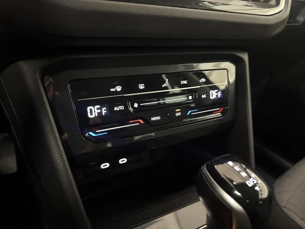 Volkswagen Tiguan 1.5 TSI Life Business uit 2021, foto 17