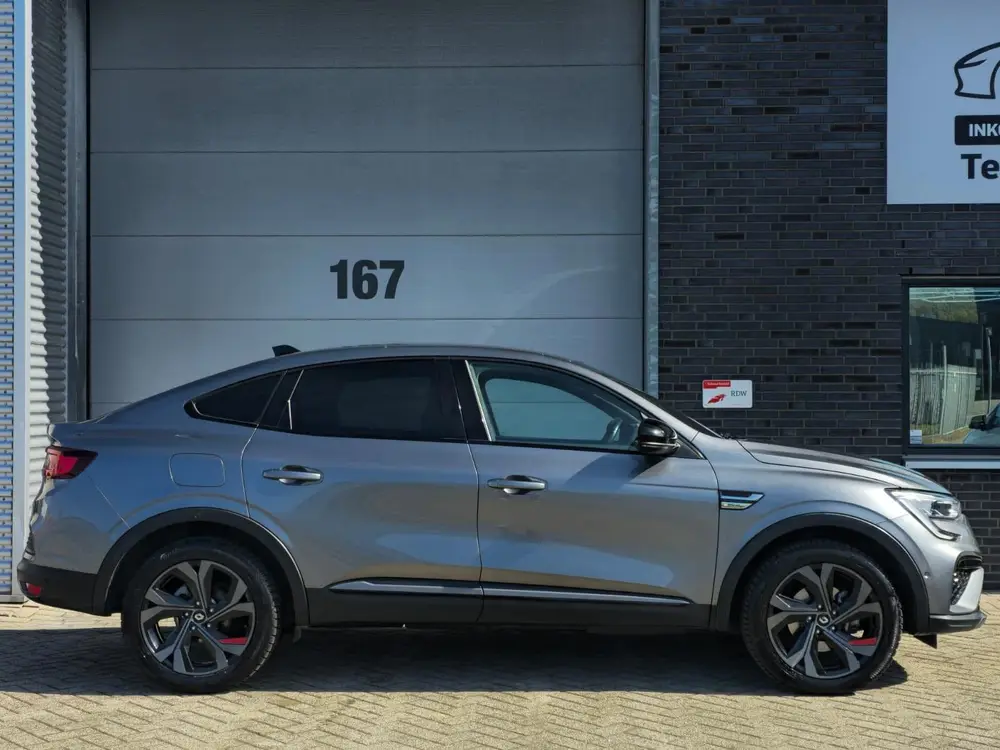 Renault Arkana 1.6 E-Tech Hybrid 145 R.S. Line uit 2022, foto 8