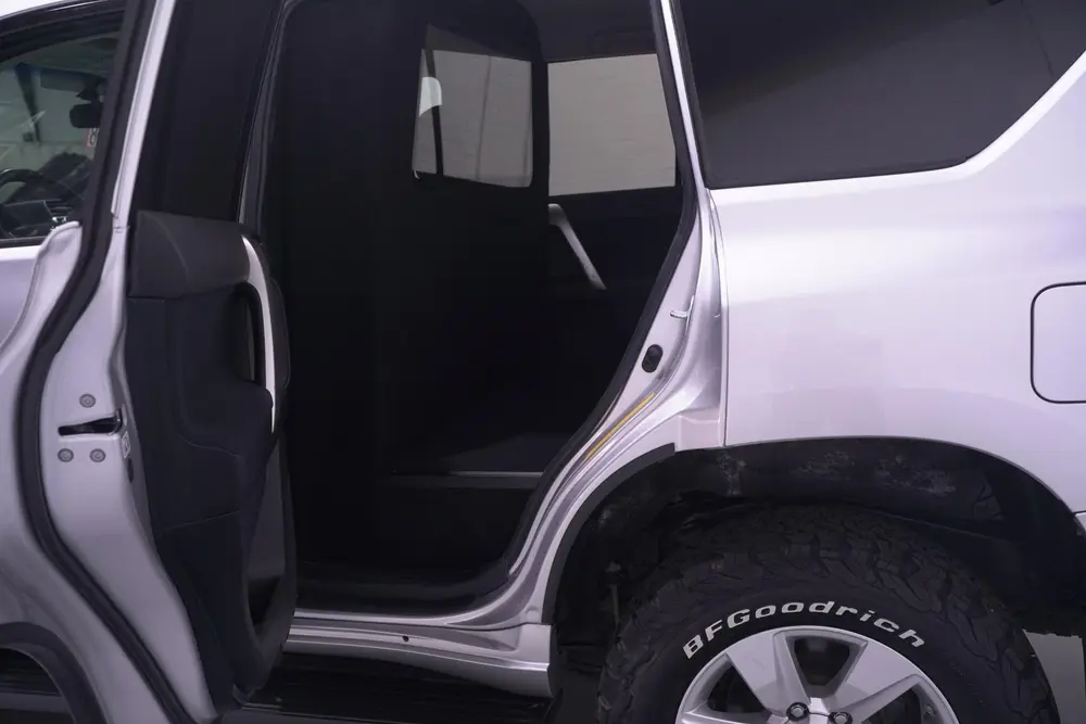 Toyota Land Cruiser 2.8 D-4D-F 177 pk 5 Drs Grijs Kenteken 2 uit 2019, foto 15