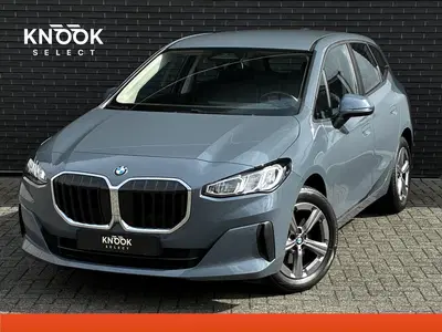 BMW 2-serie 220i Automaat uit 2023