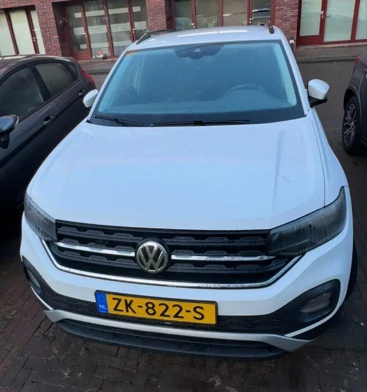 Volkswagen T-Cross 1.0 TSI R-Line Design uit 2019, foto 3