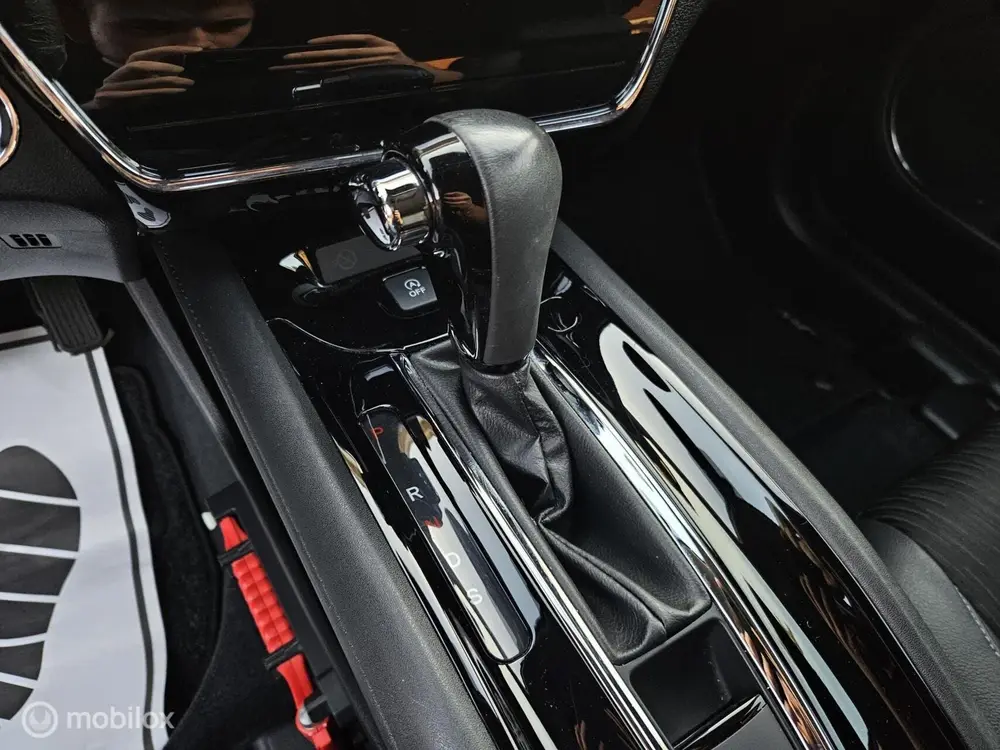 Honda Hr-V 1.5 i-VTEC Executive Facelift Midnight Blue, PANO uit 2019, foto 12
