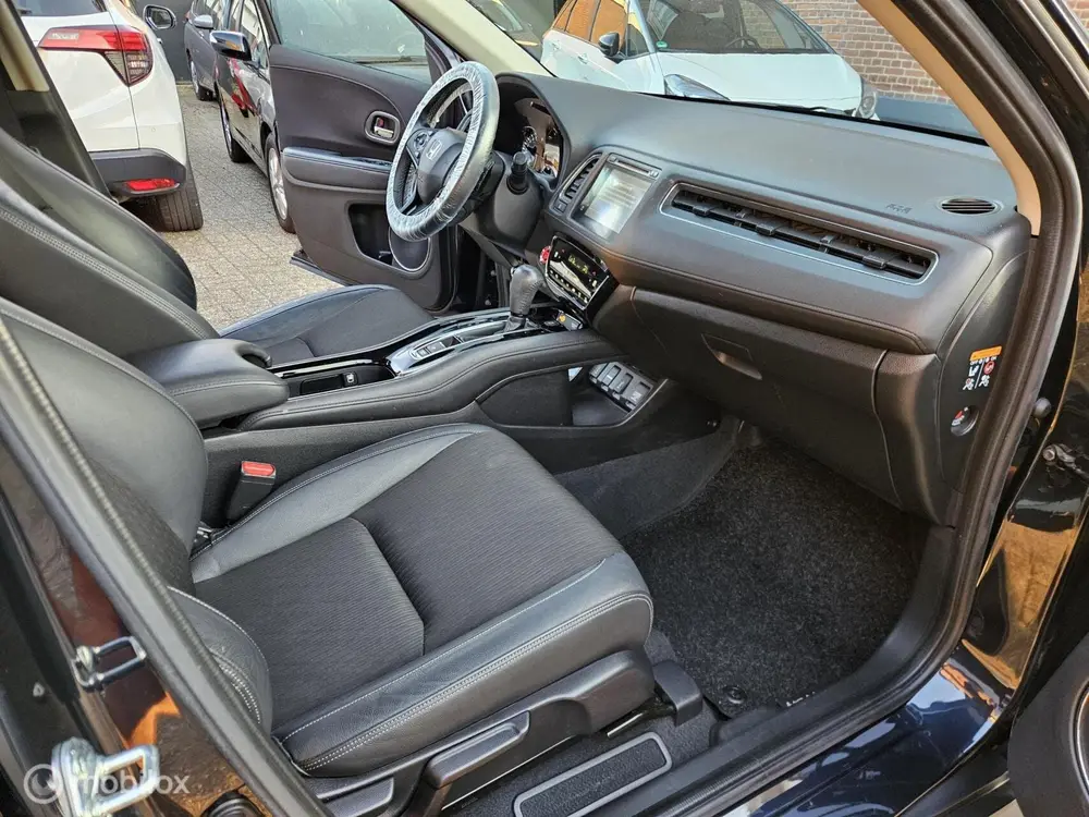 Honda Hr-V 1.5 i-VTEC Executive Facelift Midnight Blue, PANO uit 2019, foto 14