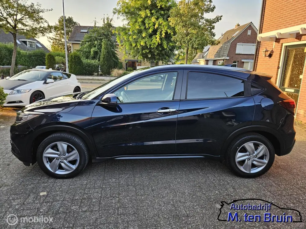 Honda Hr-V 1.5 i-VTEC Executive Facelift Midnight Blue, PANO uit 2019, foto 2