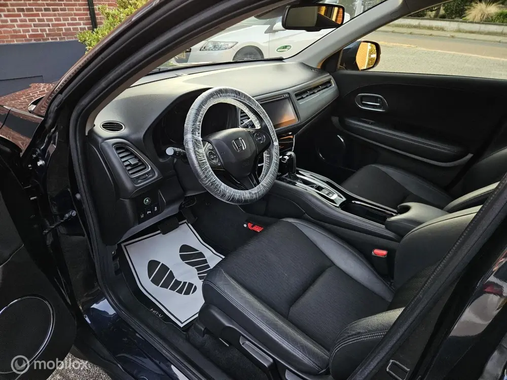 Honda Hr-V 1.5 i-VTEC Executive Facelift Midnight Blue, PANO uit 2019, foto 9