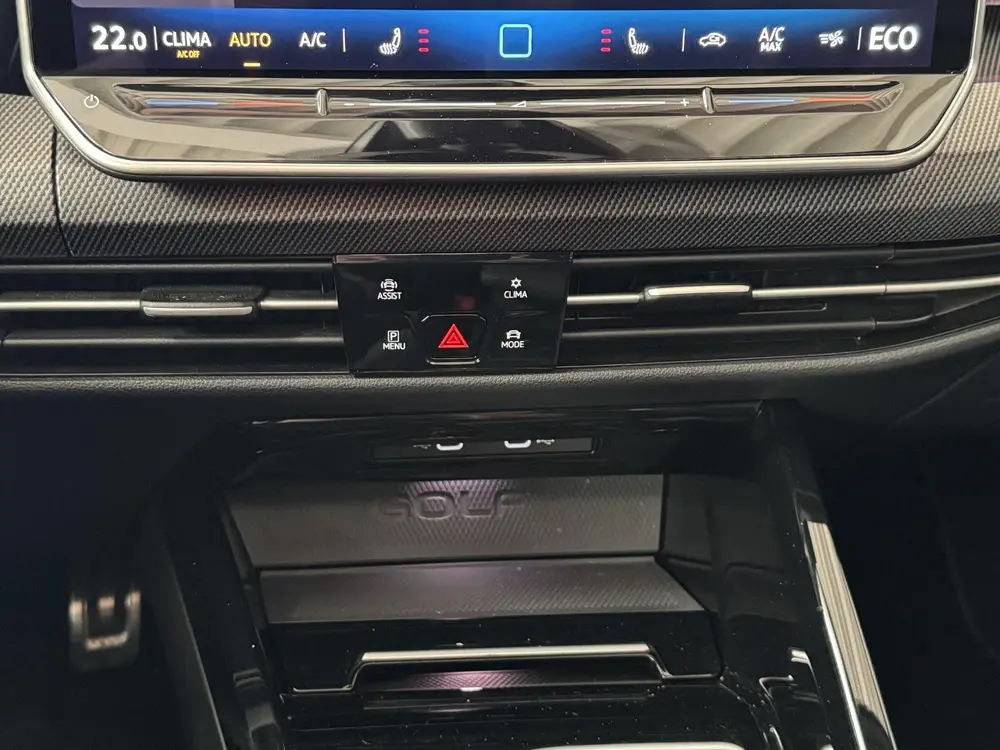 Volkswagen Golf 1.5 eHybrid GTE | Panoramadak | 360° Camera uit 2025, foto 13