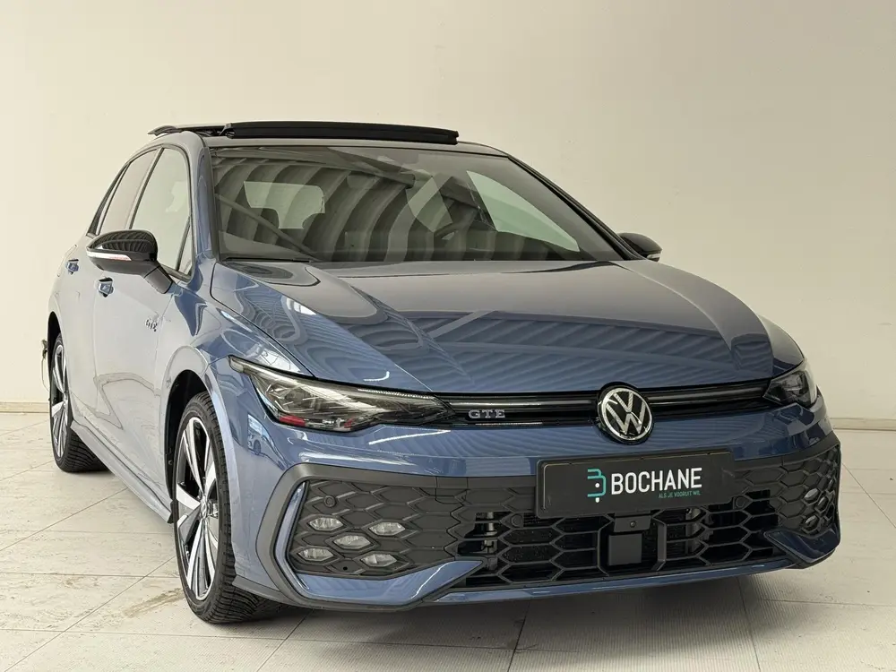Volkswagen Golf 1.5 eHybrid GTE | Panoramadak | 360° Camera uit 2025, foto 5