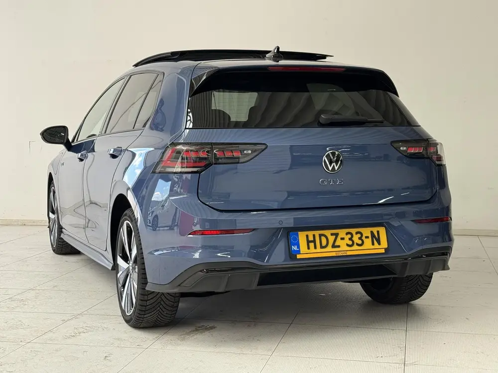 Volkswagen Golf 1.5 eHybrid GTE | Panoramadak | 360° Camera uit 2025, foto 6