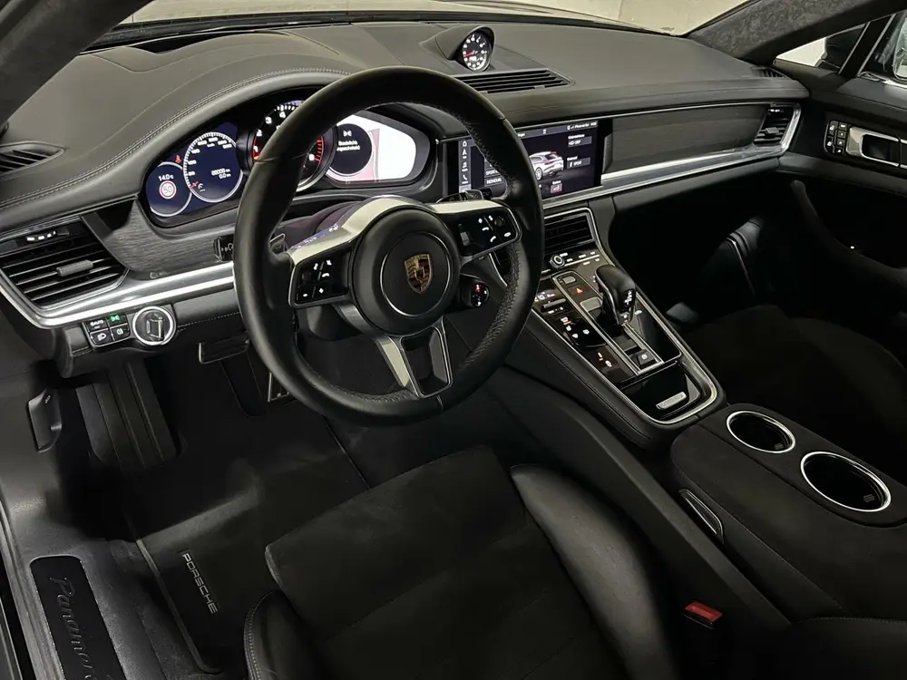 Porsche Panamera 4.0 GTS Sport Chrono Luchtver Bose uit 2019, foto 14