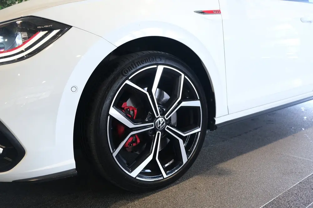Volkswagen Polo 2.0 TSI GTI 207PK DSG Facelift Pano Alcantar uit 2022, foto 10