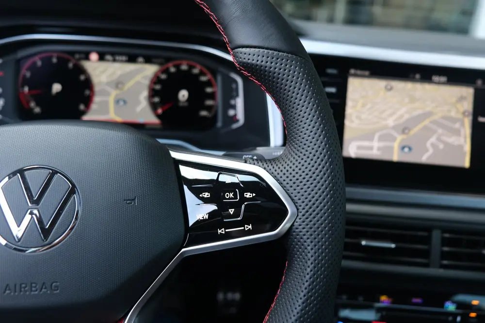 Volkswagen Polo 2.0 TSI GTI 207PK DSG Facelift Pano Alcantar uit 2022, foto 18