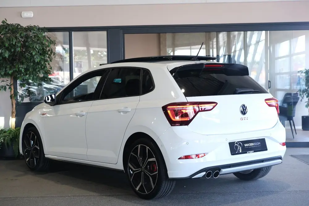 Volkswagen Polo 2.0 TSI GTI 207PK DSG Facelift Pano Alcantar uit 2022, foto 2