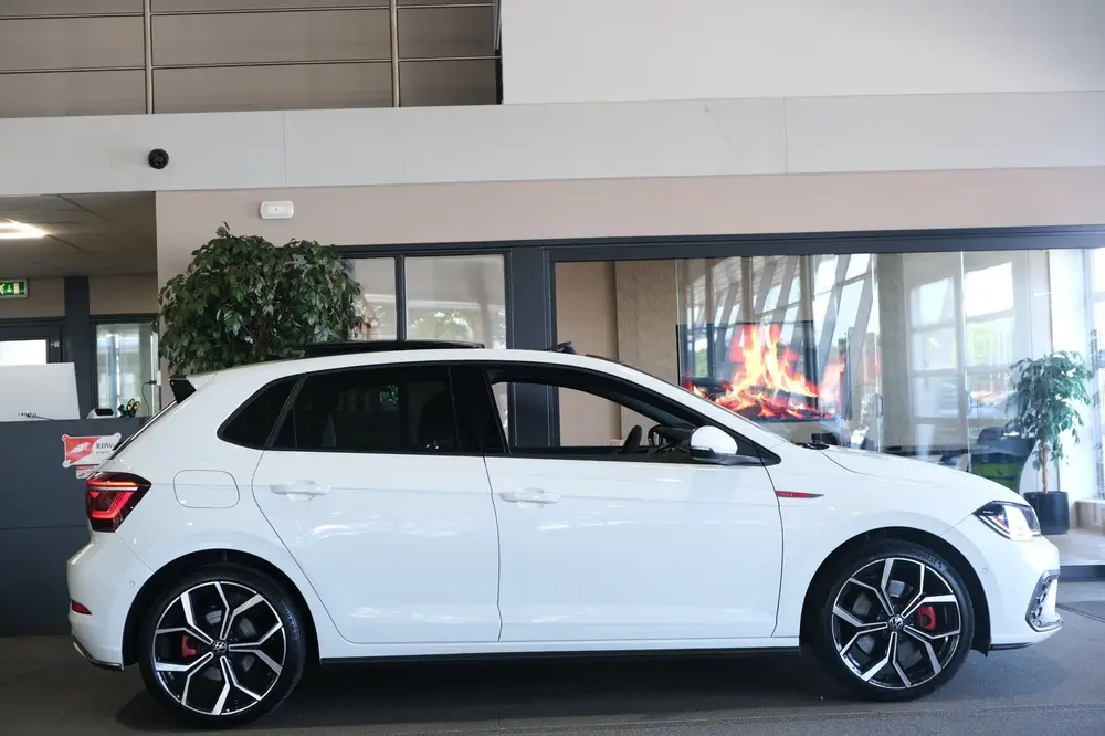 Volkswagen Polo 2.0 TSI GTI 207PK DSG Facelift Pano Alcantar uit 2022, foto 7