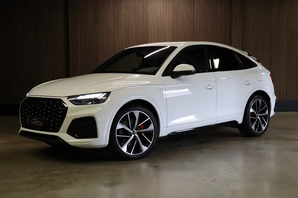 Audi Q5 50 TFSI e S edition uit 2022, foto 3