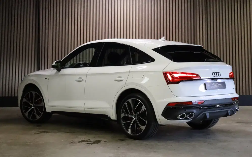 Audi Q5 50 TFSI e S edition uit 2022, foto 5