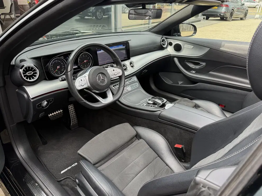 Mercedes-Benz E-Klasse 200 AMG * * LEDER uit 2019, foto 2