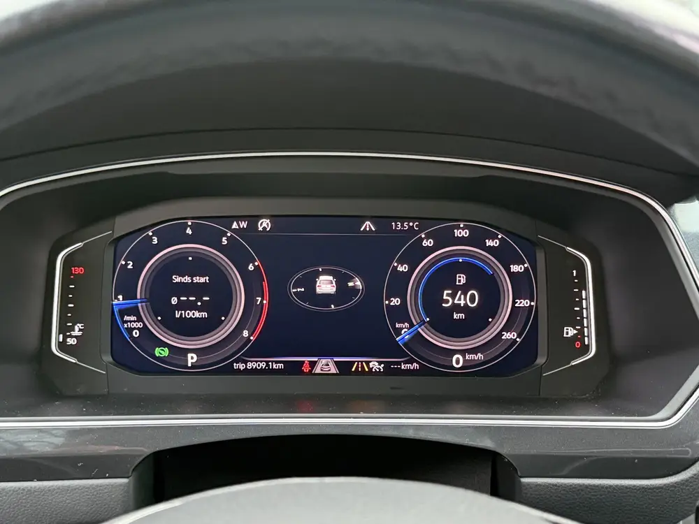 Volkswagen Tiguan 1.5 TSI ACT *!* R-LINE *!* PANODAK/ CAMERA uit 2019, foto 18