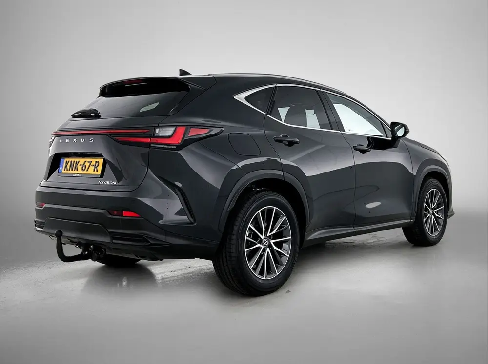 Lexus NX 450h+ AWD Luxury Line uit 2025, foto 2