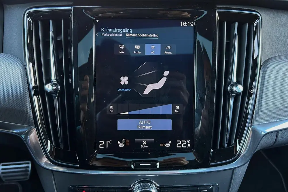 Volvo V90 2.0 T4 R-DESIGN uit 2019, foto 15