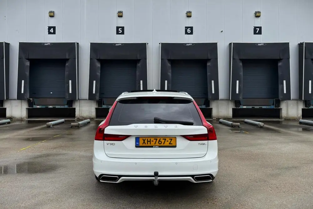 Volvo V90 2.0 T4 R-DESIGN uit 2019, foto 7