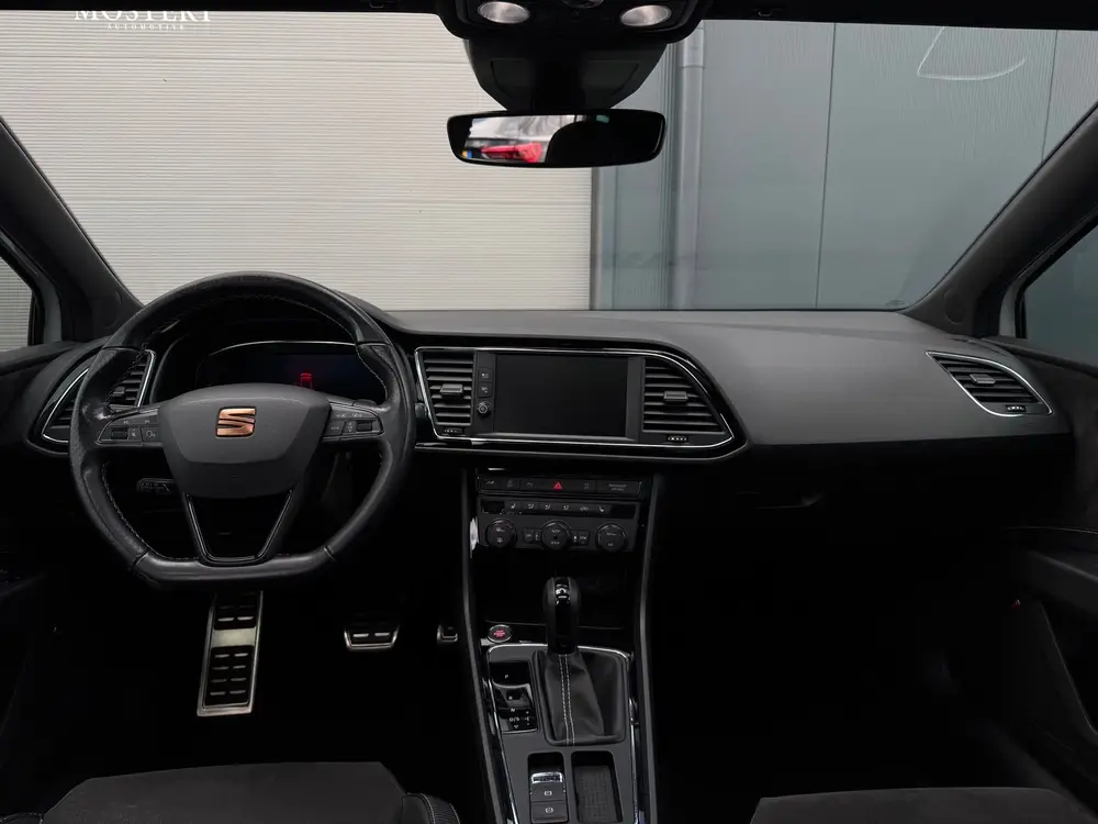 SEAT Leon 2.0 TSI uit 2019, foto 11