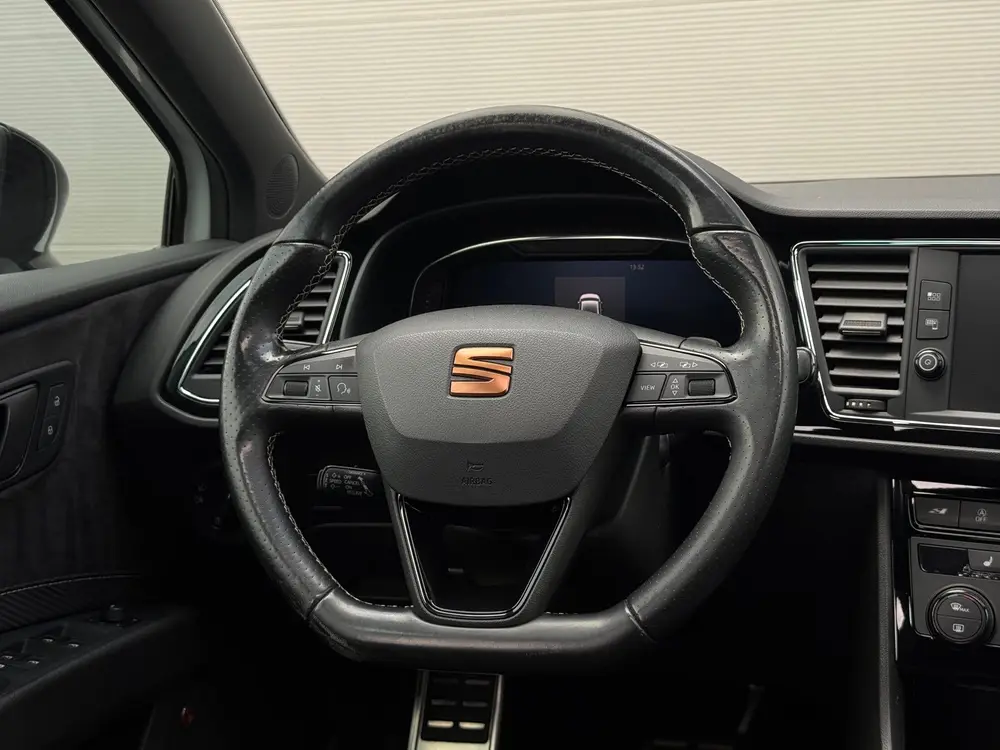 SEAT Leon 2.0 TSI uit 2019, foto 20