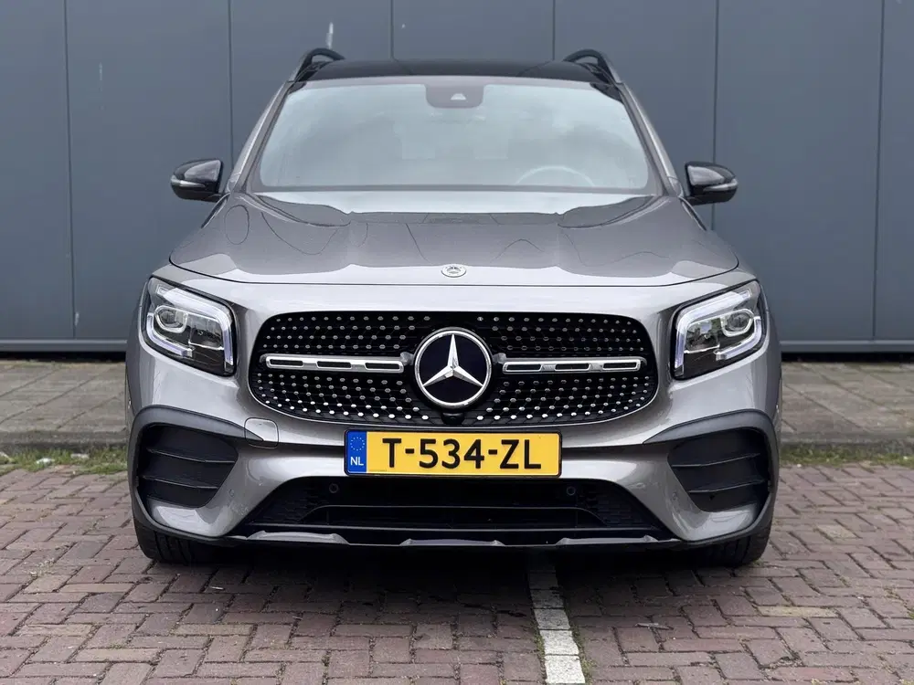 Mercedes-Benz GLB 200 AMG Line uit 2023, foto 5