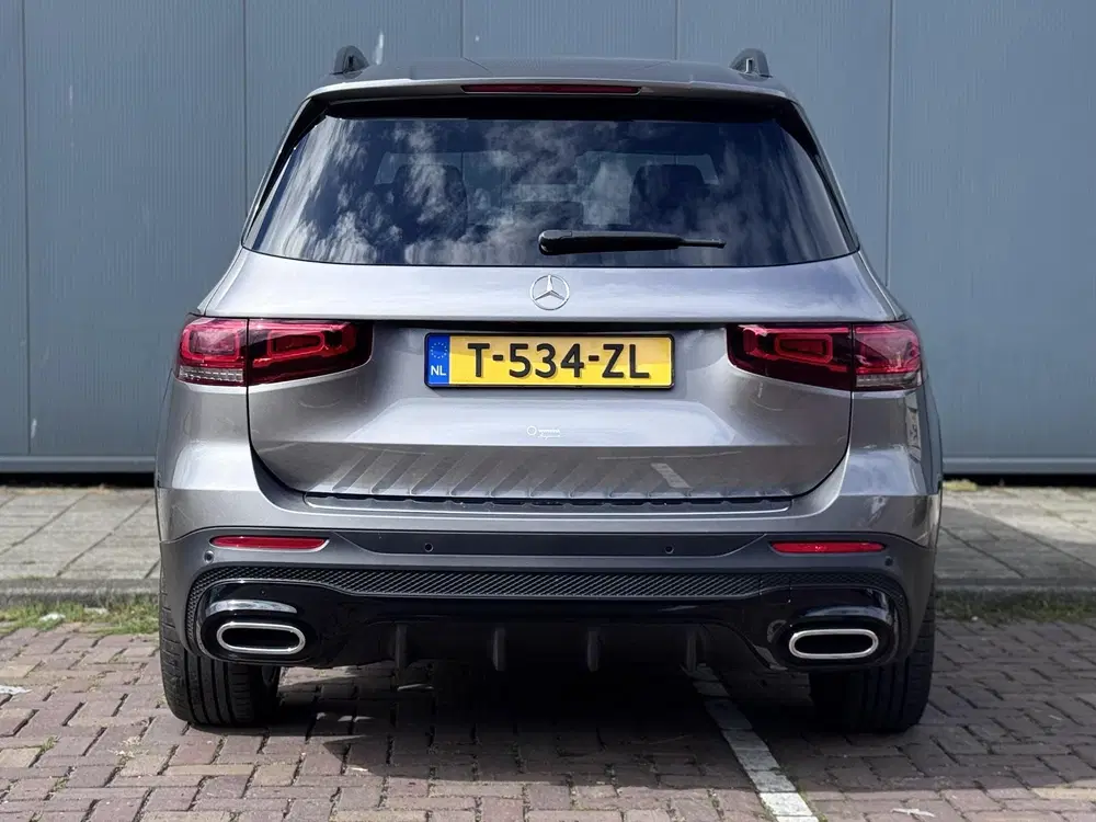 Mercedes-Benz GLB 200 AMG Line uit 2023, foto 9