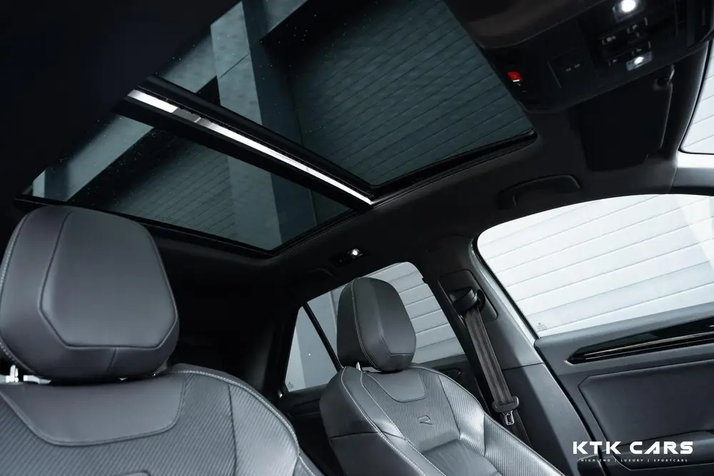 Volkswagen T-Roc 2.0 TSI 4Motion R Akra|Pano|DCC|Beats|Camer uit 2021, foto 4