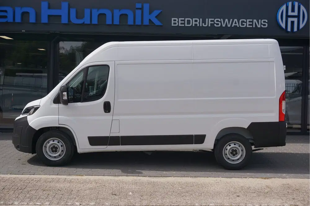 Citroën Jumper 35 2.2 140PK EAT8 Automaat L2H2 BPM VRIJ 1 uit 2024, foto 2