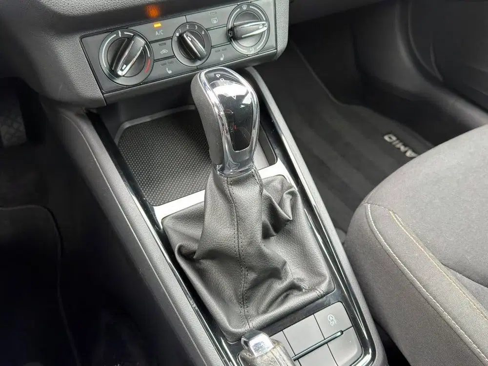 Skoda Kamiq 1.0 TSI DSG uit 2022, foto 12