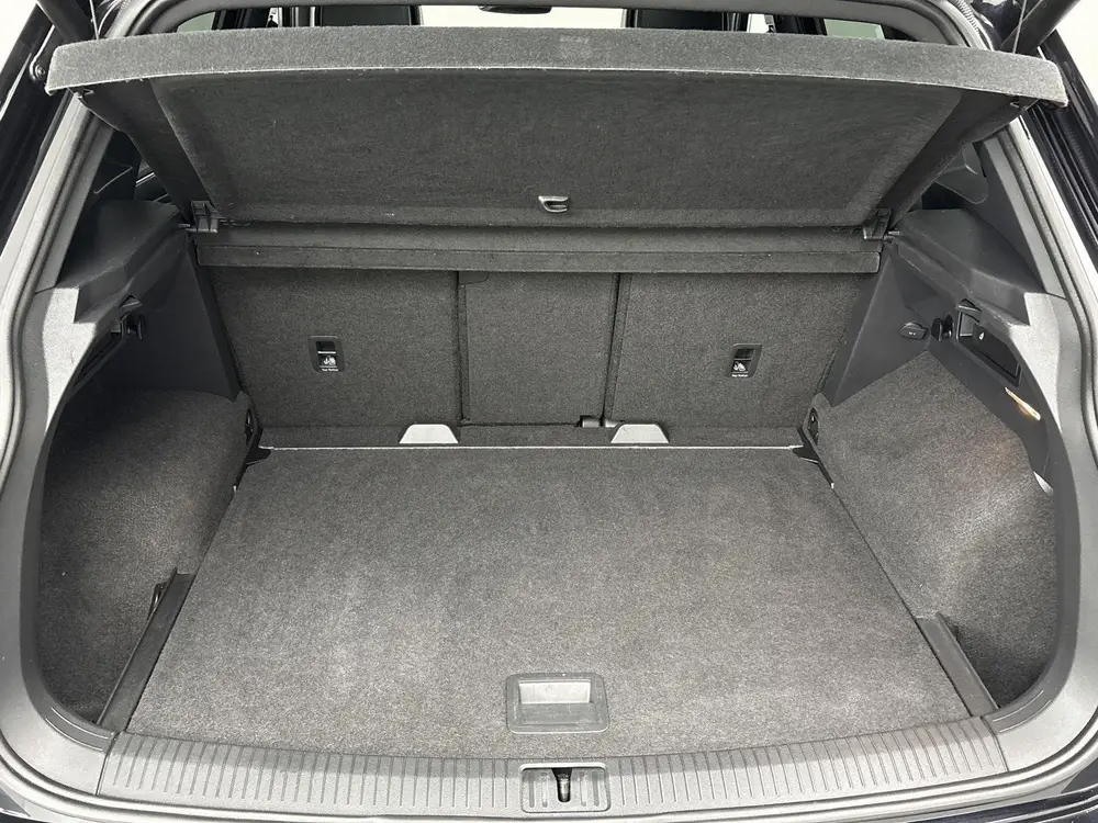 Volkswagen Tiguan 2.0 TSI 4Motion Highline uit 2019, foto 17