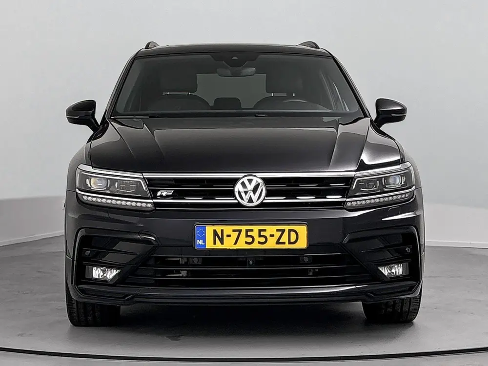 Volkswagen Tiguan 2.0 TSI 4Motion Highline uit 2019, foto 5