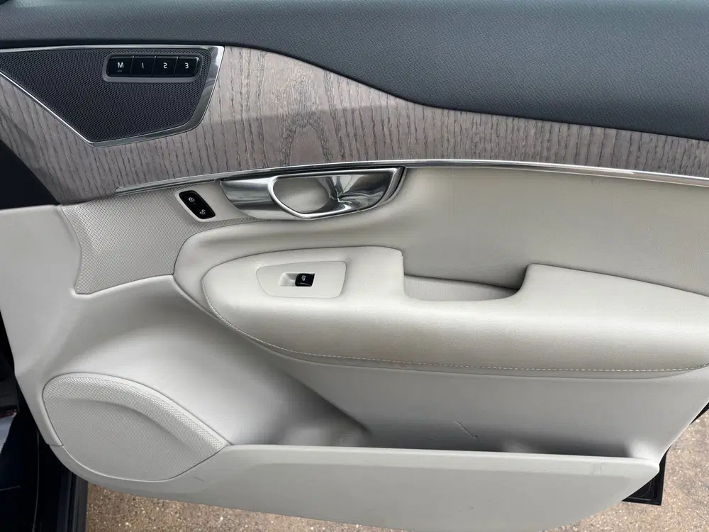 Volvo XC90 2.0 T8 RECHARGE AWD CORE BRIGHT 7 ZITS AWD uit 2022, foto 20