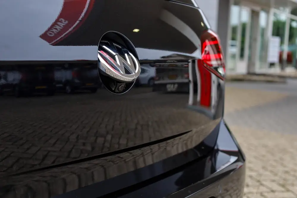 Volkswagen Golf 2.0 TSI 245pk GTI Performance | ACC | Pano | uit 2019, foto 17