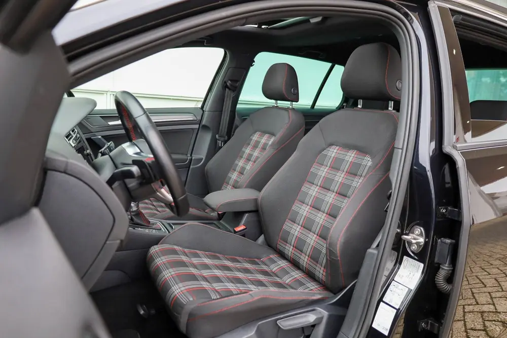 Volkswagen Golf 2.0 TSI 245pk GTI Performance | ACC | Pano | uit 2019, foto 4