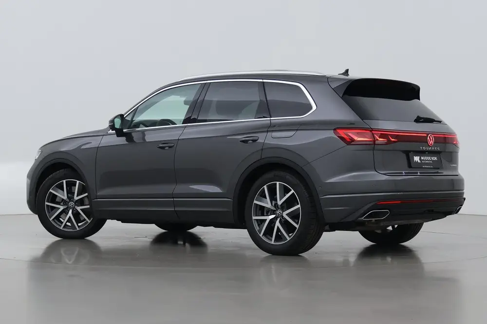 Volkswagen Touareg 3.0 TSi eHybrid 4MOTION Elegance | Luchtv uit 2025, foto 2