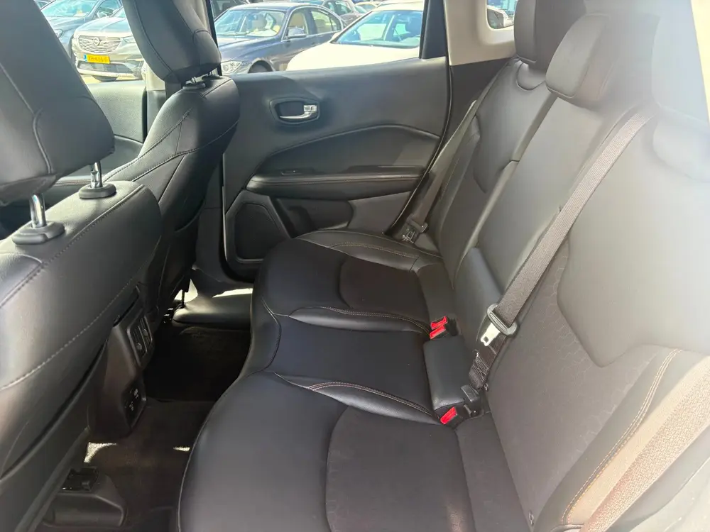 Jeep Compass 2.0 MultiJet Limited 4x4 uit 2020, foto 15
