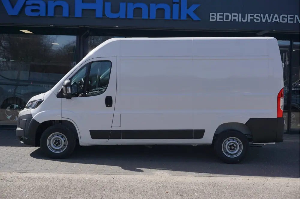 Citroën Jumper 35 2.2 140PK L2H2 BPM VRIJ 10" Navi uit 2024, foto 2