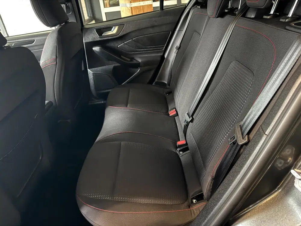 Ford Focus 1.0 EcoBoost ST Line 125 PK Business Winte uit 2019, foto 10
