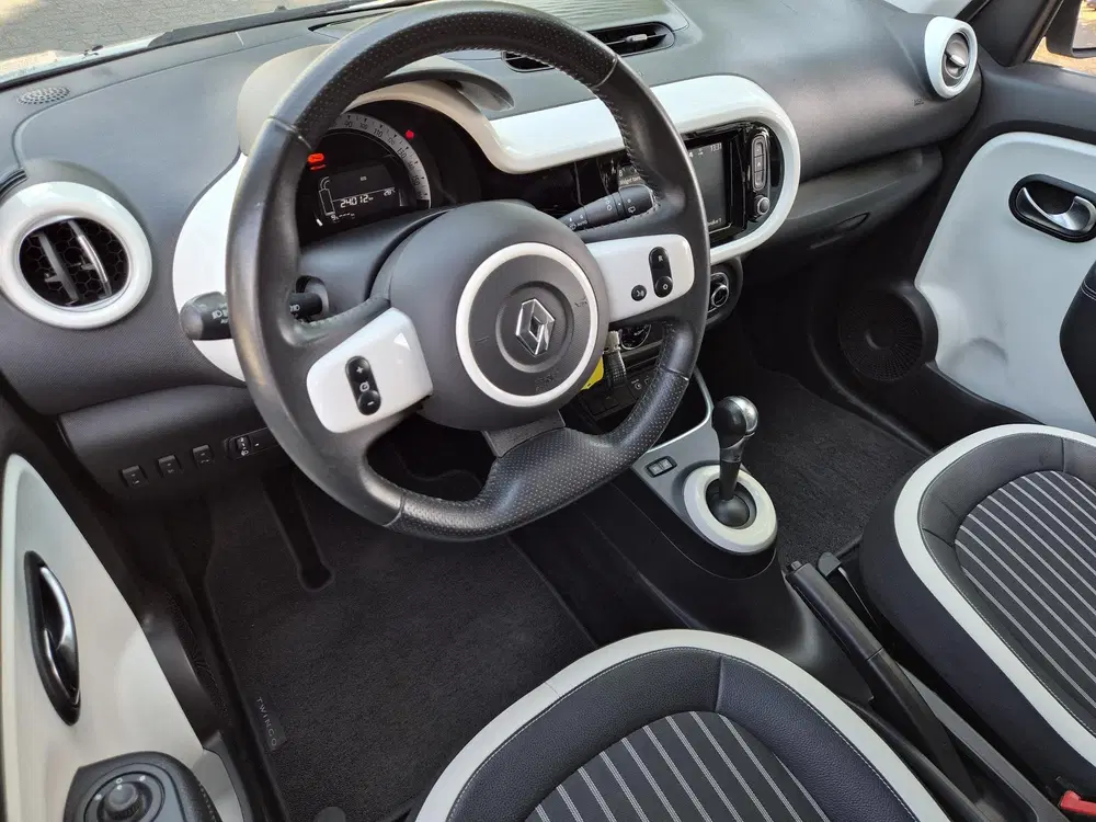 Renault Twingo R80 Intens uit 2021, foto 19