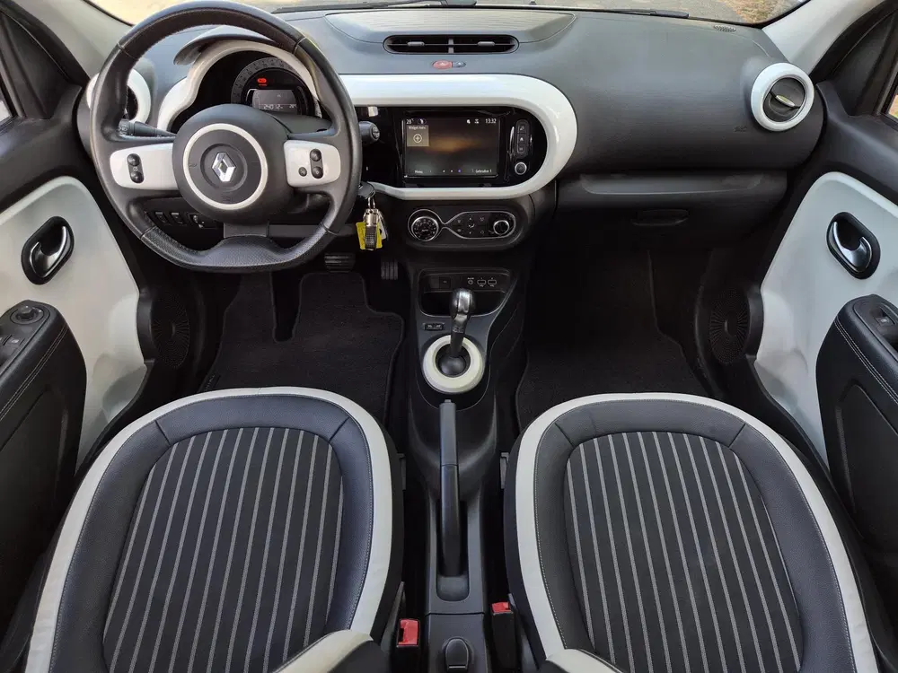 Renault Twingo R80 Intens uit 2021, foto 2
