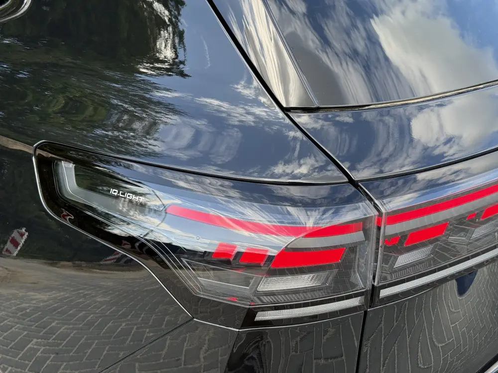 Volkswagen Tiguan 1.5 eHybrid R-Line | Trekhaak | Pano | H&K uit 2025, foto 10