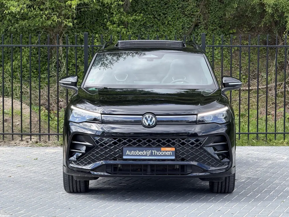 Volkswagen Tiguan 1.5 eHybrid R-Line | Trekhaak | Pano | H&K uit 2025, foto 4